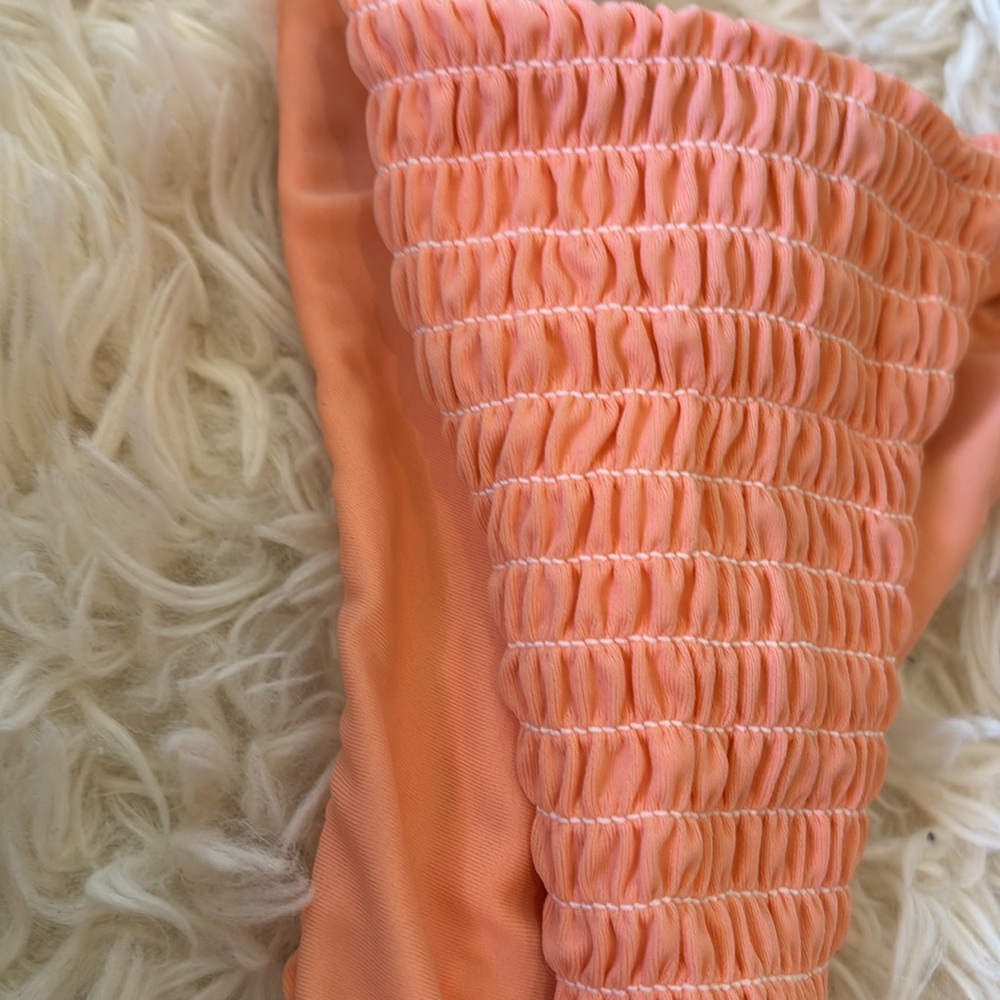 SHEIN Rouched Bikini - Picture 3 of 4